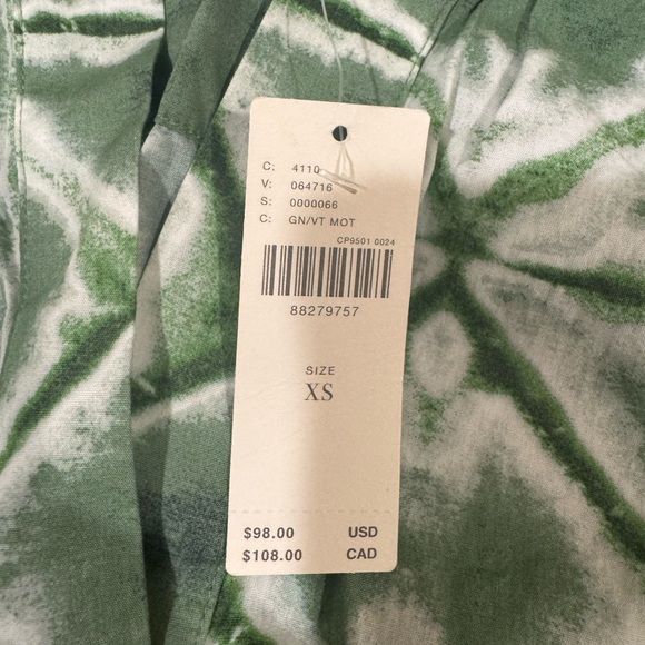 Anthropologie Green and White Graphic Blouse with Flutter Sleeves - Picture 6 of 7